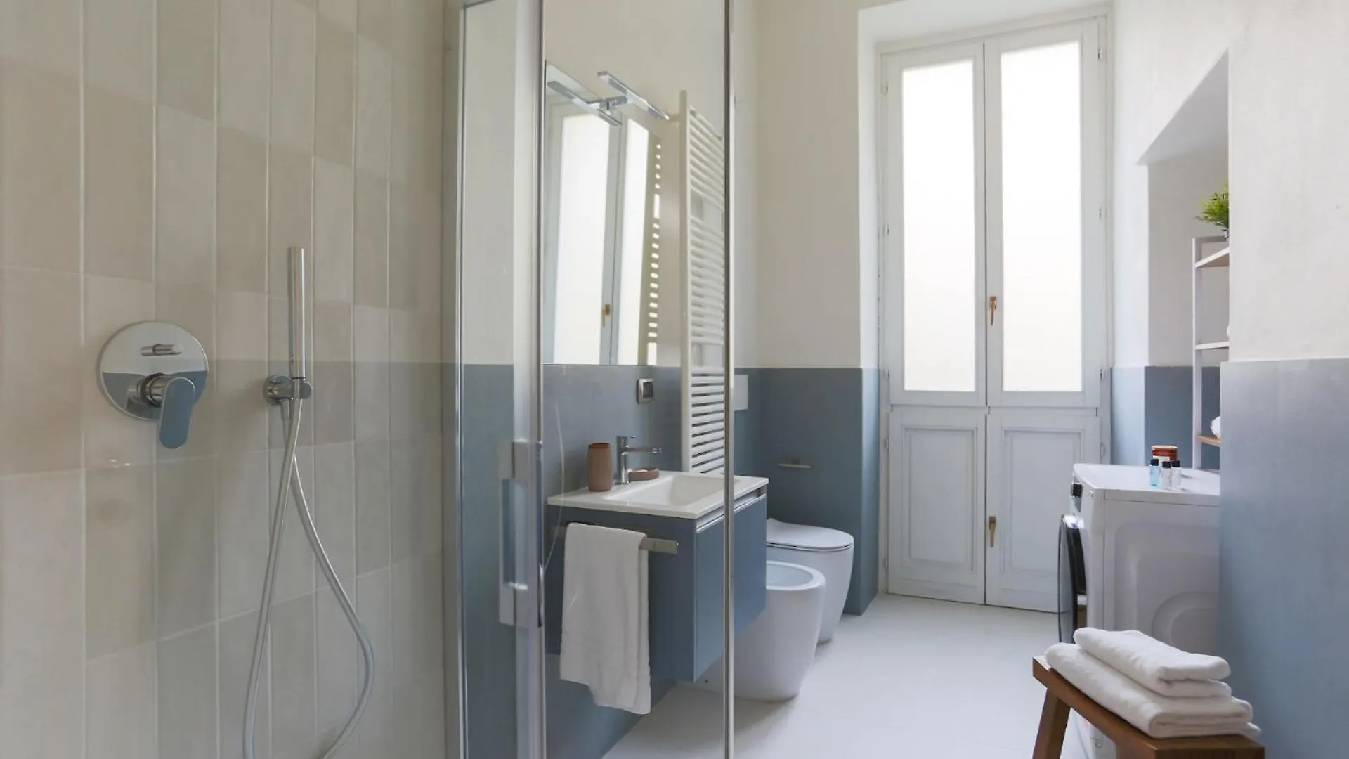 The Best Rent - Spacious Three-Bedroom Apartment In The Heart Of Milan