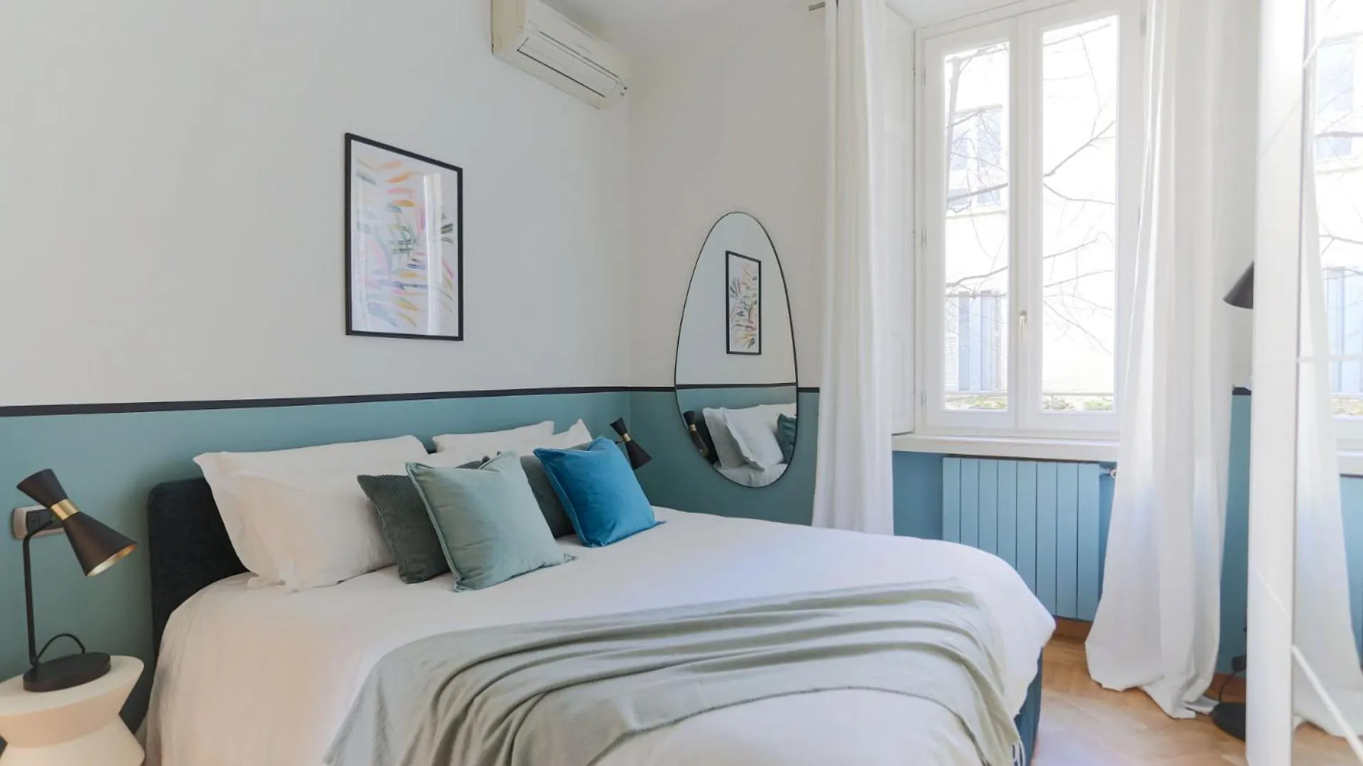 The Best Rent - Spacious Three-Bedroom Apartment In The Heart Of Milan Italy
