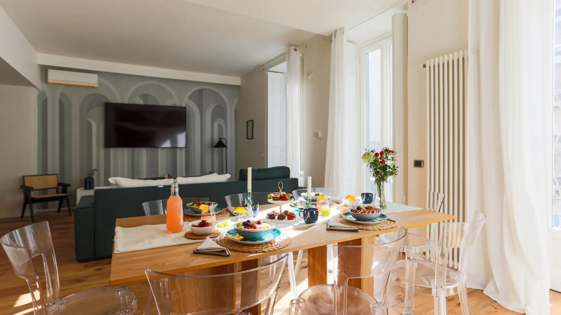 The Best Rent - Spacious Three-Bedroom Apartment In The Heart Of Milan Italy
